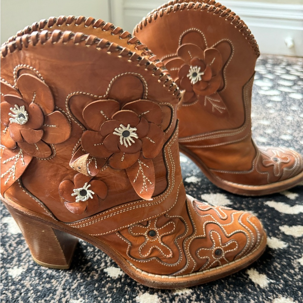 Barbara Bui size 36 leather boots